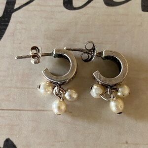 Sterling Silver and Pearl earrings*
